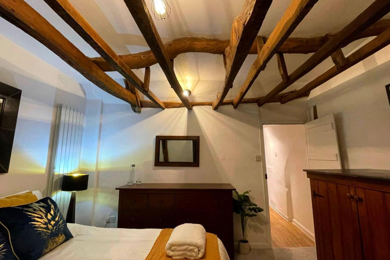 Stunning Luxury Apartment In Central Lymington Bagian luar foto